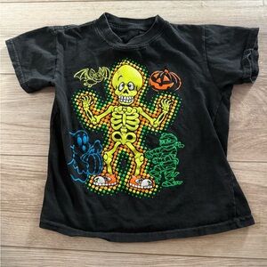 Vintage Black Halloween Skeleton Kids Tee